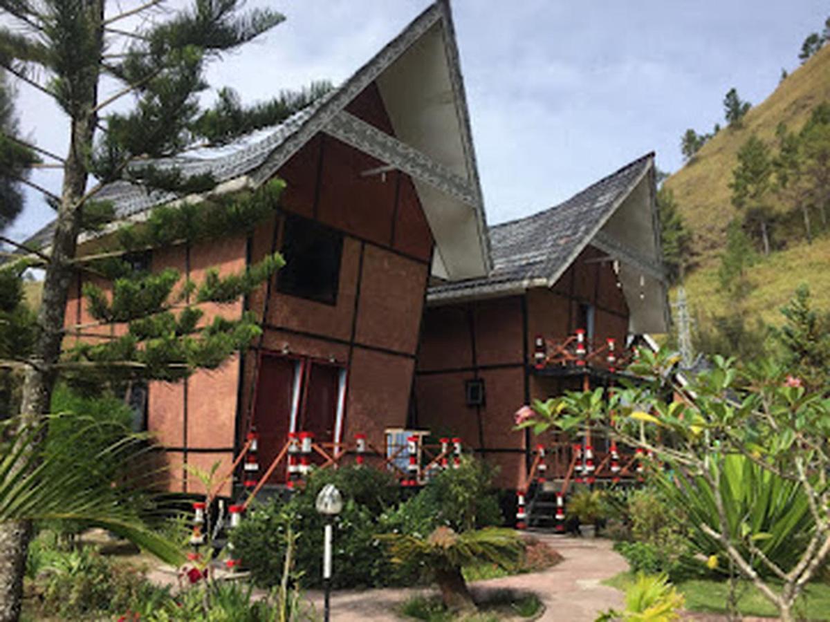 Roman Sinasi Hotel Tongging Buitenkant foto