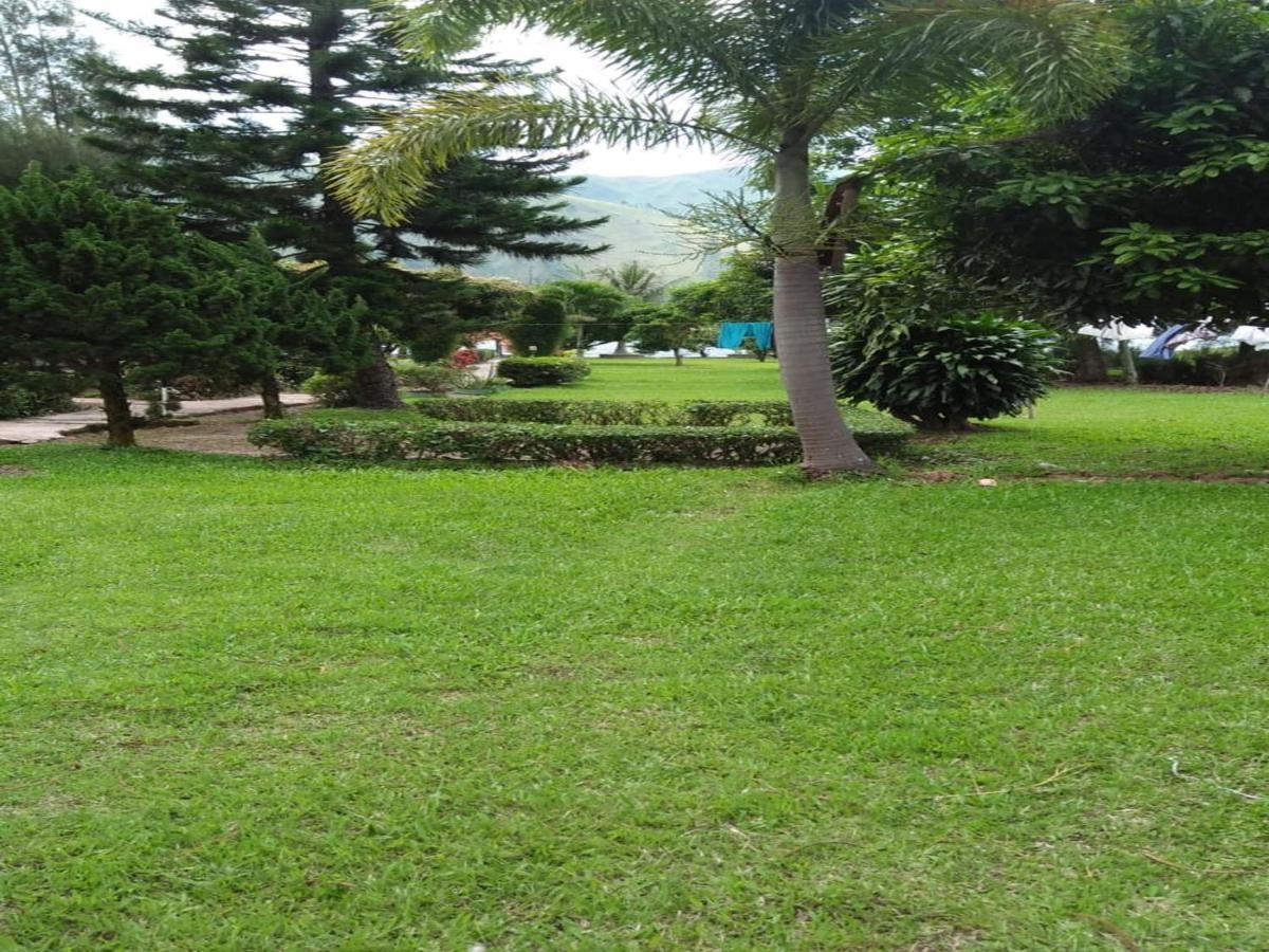 Roman Sinasi Hotel Tongging Buitenkant foto